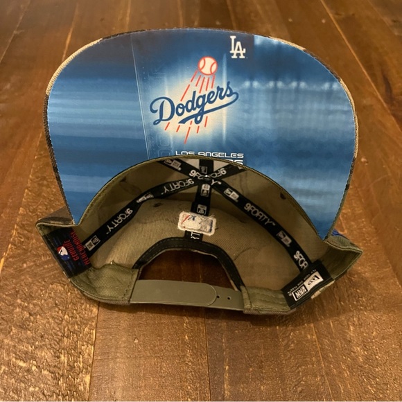 New Era 9Forty Snapback Flatbrim MLB LA Dodgers Fashion Camo Hat sample - Picture 2 of 4